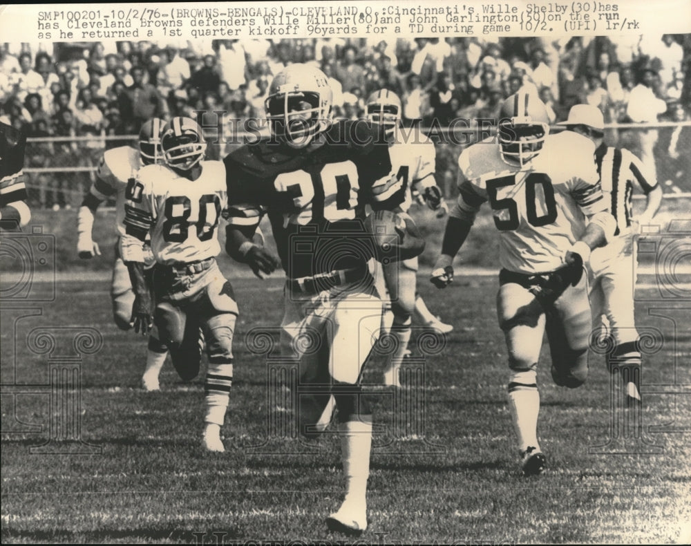 1976 Press Photo Willie Shelby, Cincinnati, John Garlington, Cleveland Browns - Historic Images