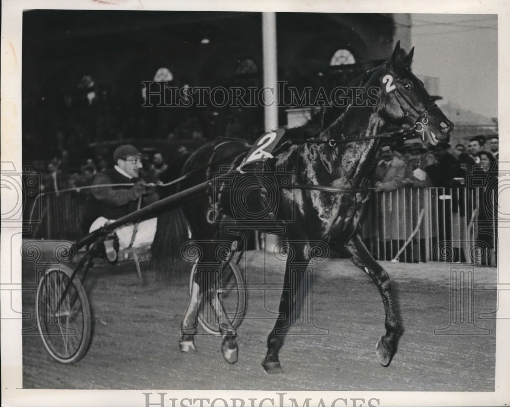 1953 Press Photo Jockey Tryhussey on Hit Song, Villa Glory Race, Rome, Italy - Historic Images