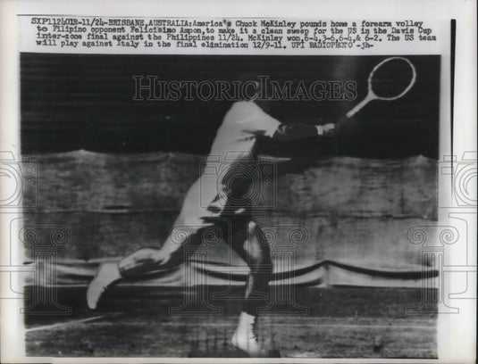 1960 Press Photo Chuck McKinley Defeats F. Ampon, Davis Cup, Brisbane, Australia - Historic Images