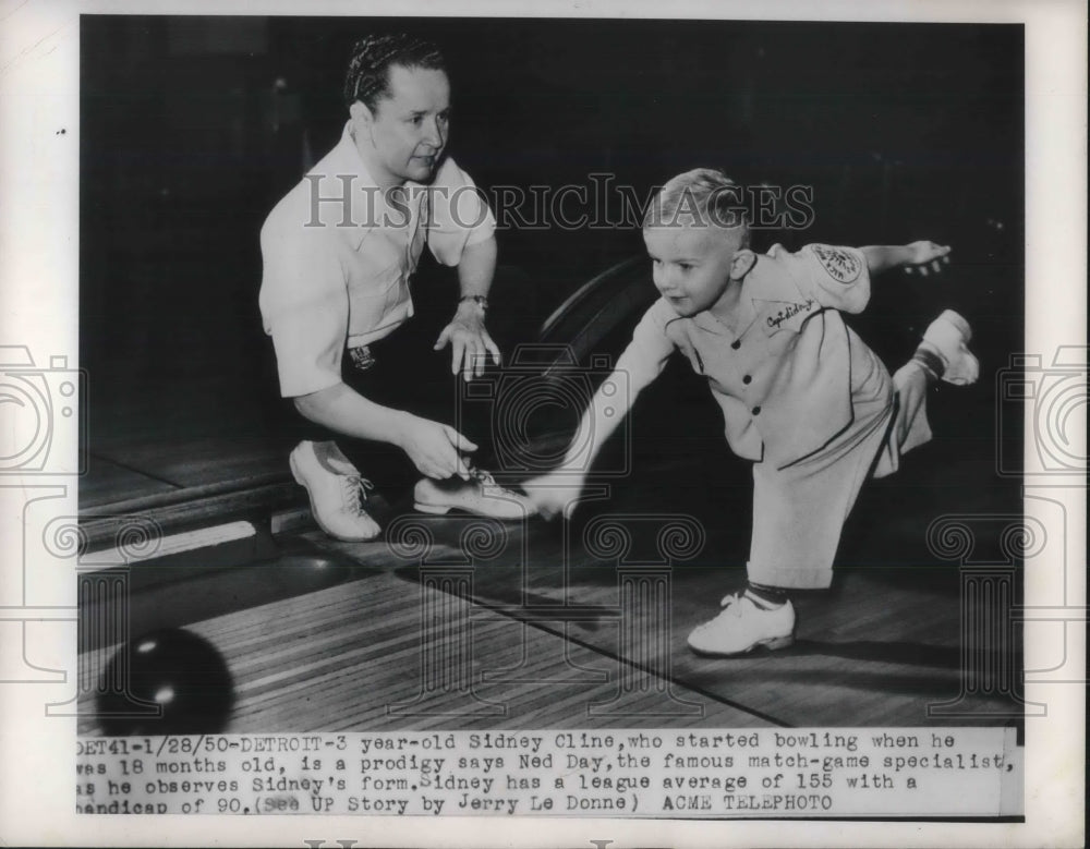 1950 Press Photo Sidney Cline, Child Prodigy Bowler, Ned Day, Detroit - Historic Images