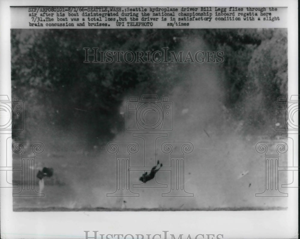 1966 Press Photo Bill Legg Airborne, Hydroplane Explodes Seattle Inboard Regatta - Historic Images