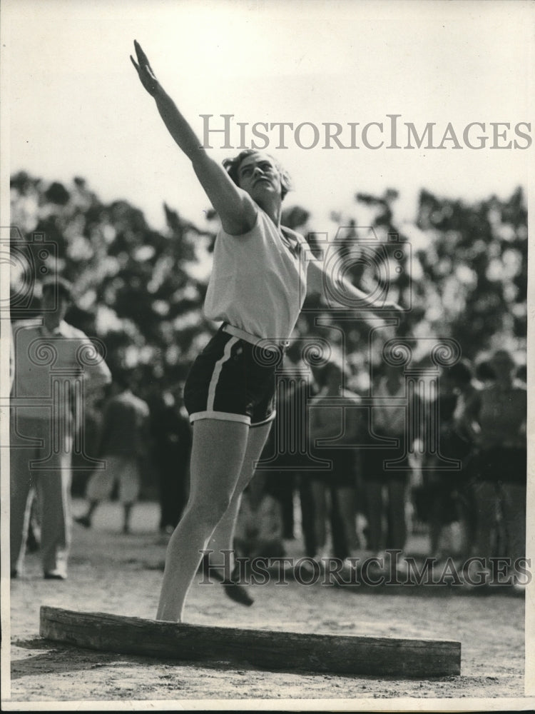 1932 Press Photo Georgette Magner, Western Women's Club, Shot Put, San Francisco - Historic Images