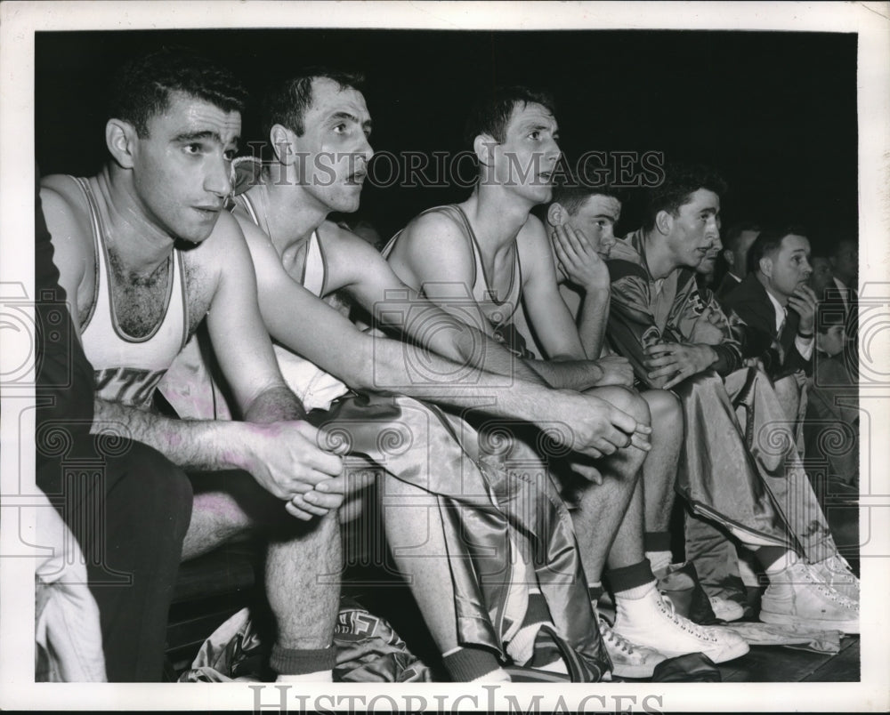 1952 Press Photo La Salle Defeats Dayton National Invitation Tournament New York - Historic Images