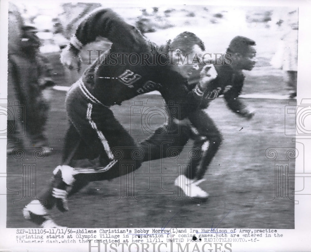 1956 Press Photo Abilene Christian&#39;s Bobby Morrow&amp; Ira Murchison Of Army - Historic Images