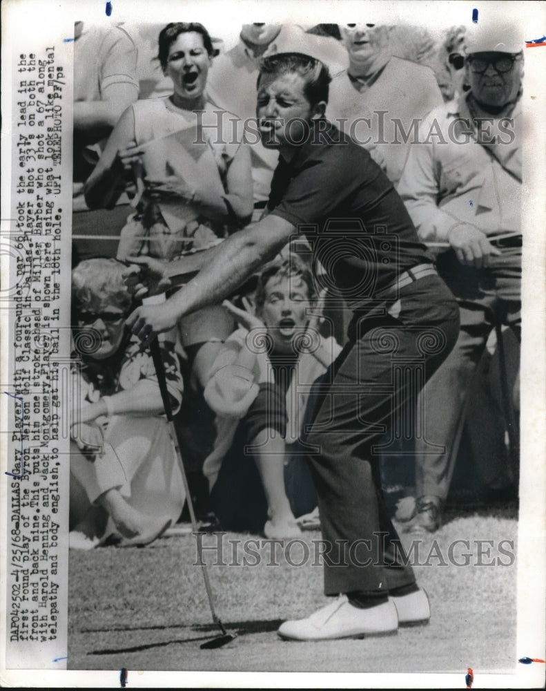 1968 Press Photo Gary Player Putting in 18th Hole at Byron Nelson Golf Classic - Historic Images