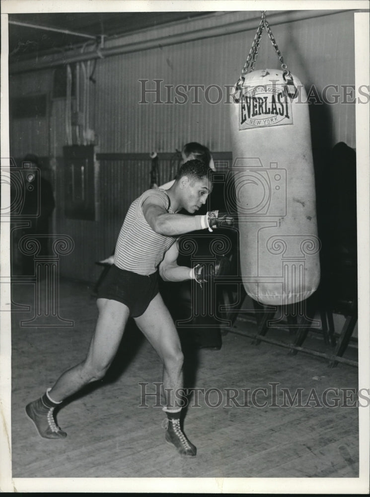 1936 Press Photo Pedro Martinez training at Stillman&#39;s Gym in New York - Historic Images