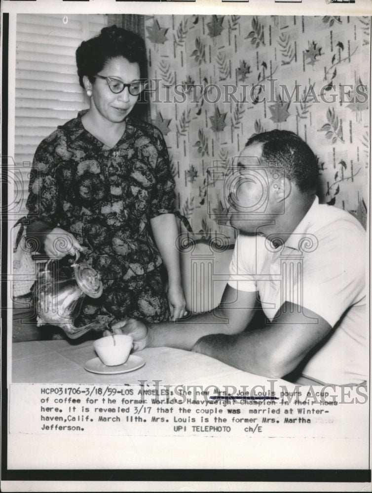 1959 Press Photo Mrs. Joe Louis Pours Coffee For Former World Heavyweight Champ - Historic Images