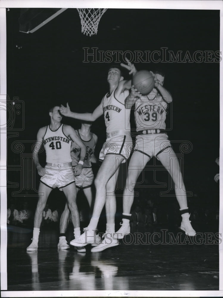 1955 Press Photo Bill Schulz(4), Northwestern and Jack Smith fight for rebound - Historic Images