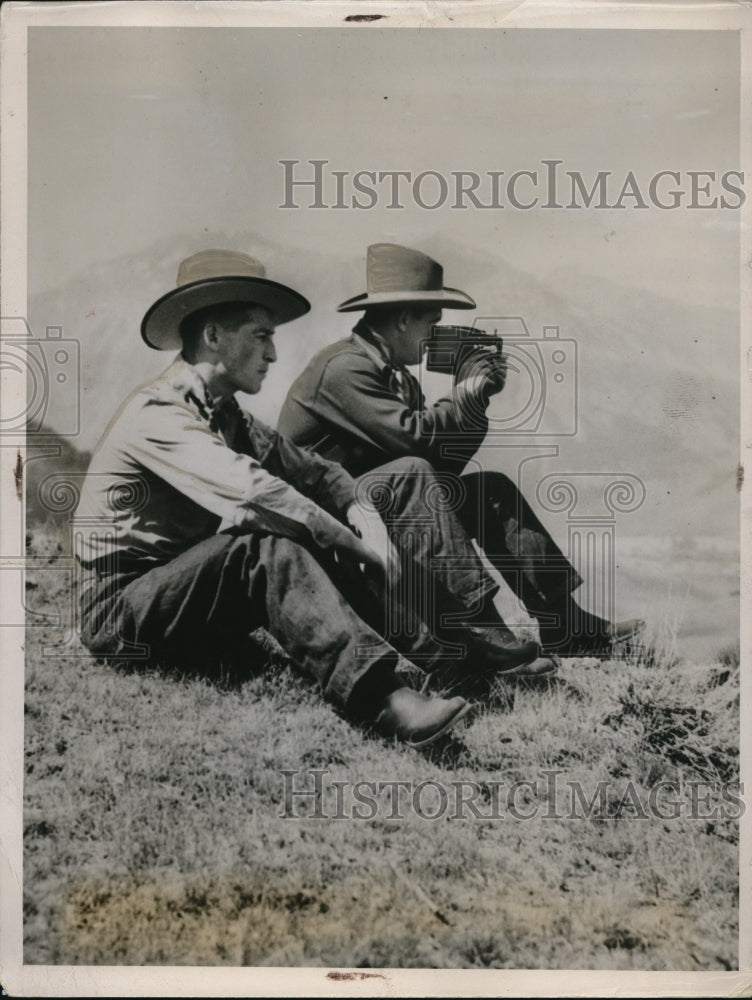 1936 Press Photo Mickey Cochrane with O&#39;Donnel taking a rest cure. - Historic Images