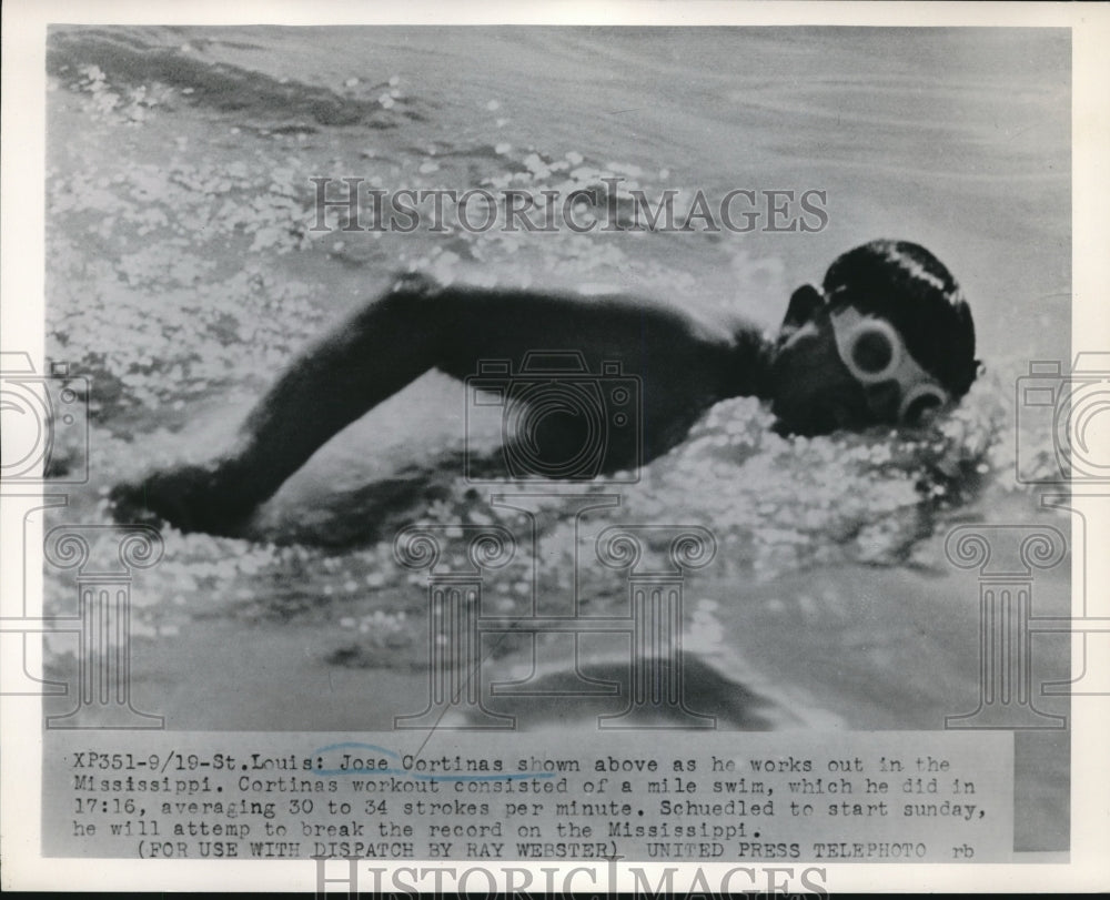 1952 Press Photo Jose Cortinas training in Mississippi River - nes11361 - Historic Images