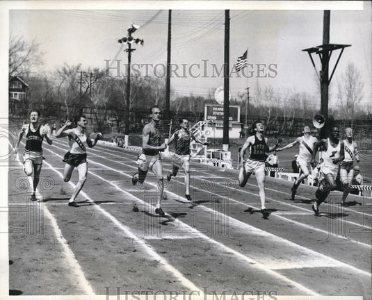 1943 Press Photo Des Moines, Ia Joe Shy, H Wimberly,J Murphy at Drake relays - Historic Images