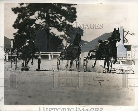 1938 Press Photo Pinehurst, NC Mrs. Lawrence B. Smith, Sir Peter Britoon, Mrs. - Historic Images