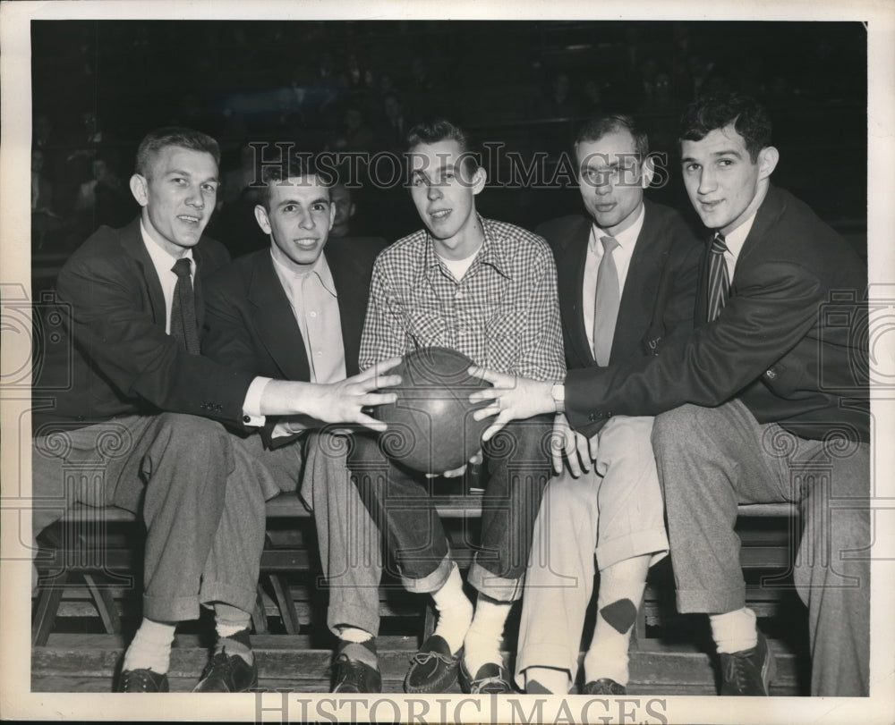 1951 Press Photo Harold Uplinger with Tom Osterman, Jim Cucinotta, Gen ...