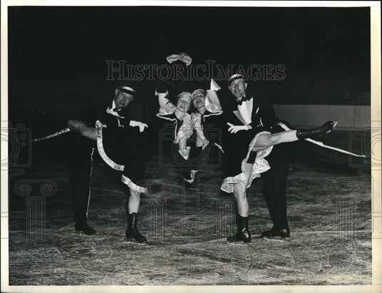 1934 Press Photo Ice Skating Carnival, Roy Hunt, Nettie Prantel, Valerie Jones - Historic Images