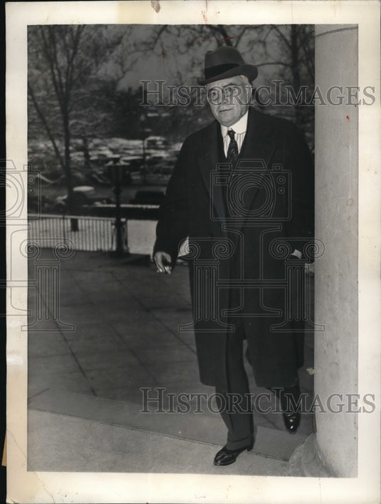 1937 Press Photo Harry K. Thaw on trial for striking headwaiter, Paul Jaeckes - Historic Images