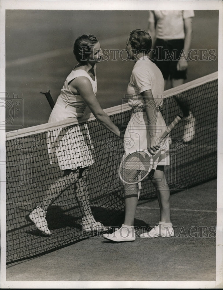 1937 Press Photo Ruth M Hardwick vs Helen Jacobs at Wightman Cup tennis in NY - Historic Images