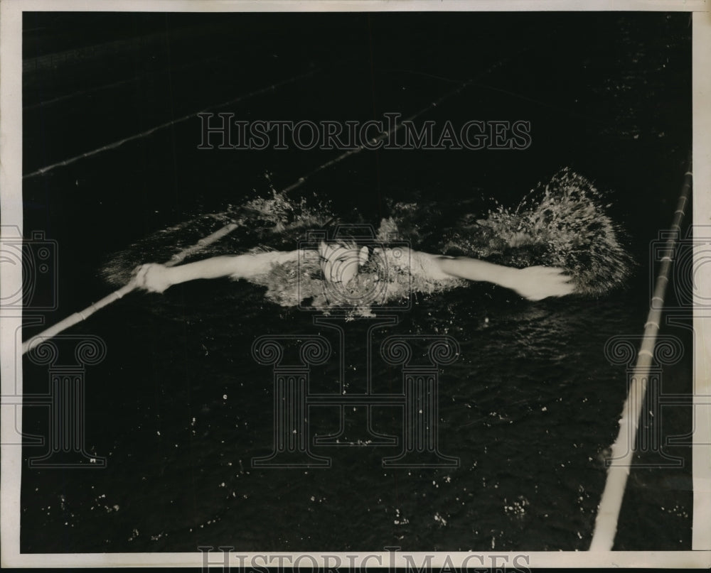 1938 Press Photo Richard Hough in the 15th Annual N.C.A.A. Swimming Championship - Historic Images