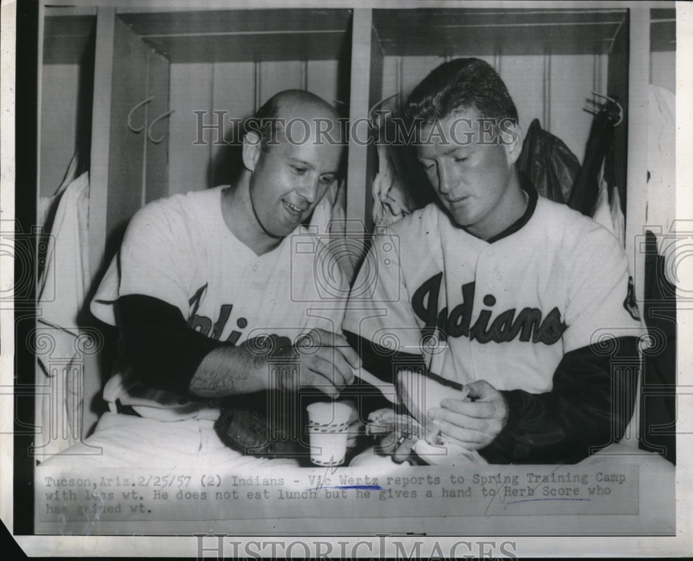 1957 Press Photo Indians Vic Wetz and Herb Score - nes13365 - Historic Images