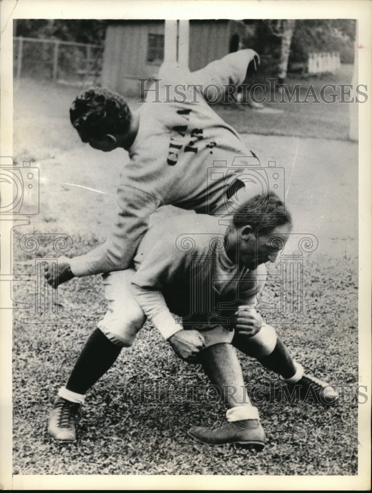 1933 Press Photo Illegal Offensive Block - nes13801 - Historic Images