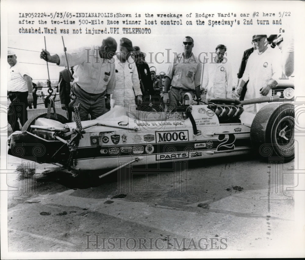 1965 Press Photo Wreckage of Rodger Ward&#39;s car #2 - nes14796 - Historic Images