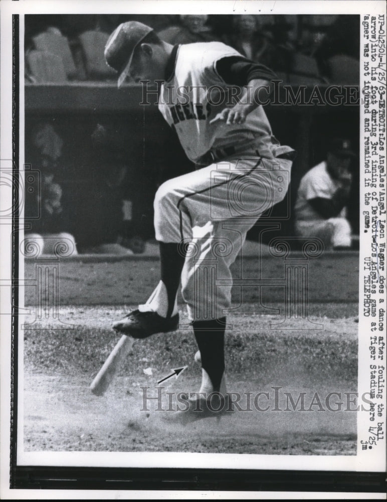1963 Press Photo LA Angels' Wagner danced after fouling the ball to his foot. - Historic Images