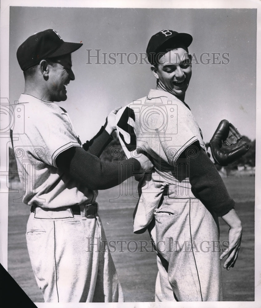 1951 Press Photo Vero Beach, Fla Dodger coach Cookie Lavagetto & Tommy Brown - Historic Images