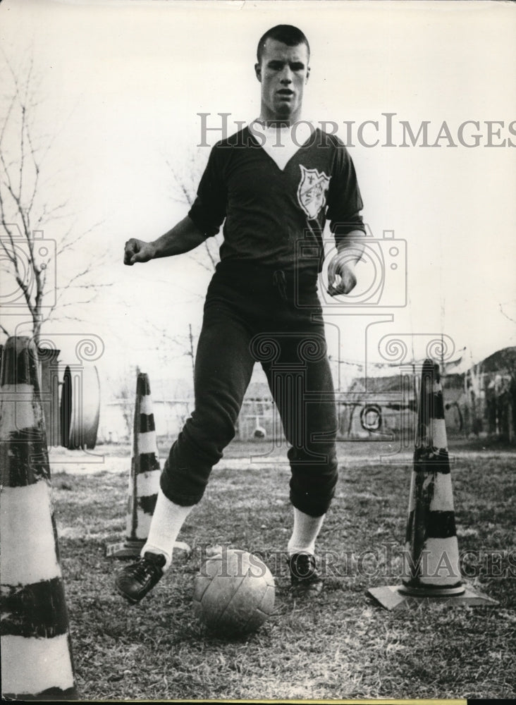 1967 Press Photo Johnny Mueller U.S. Olympic, Pan American Soccer Team, Missouri - Historic Images