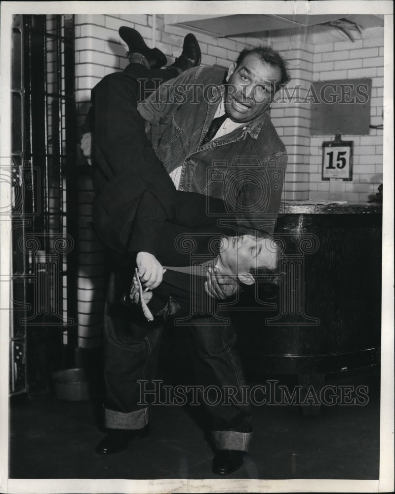 1937 Press Photo Reporter Jerry Bamlow Tossed Around By Wrestler King Chewaki - Historic Images