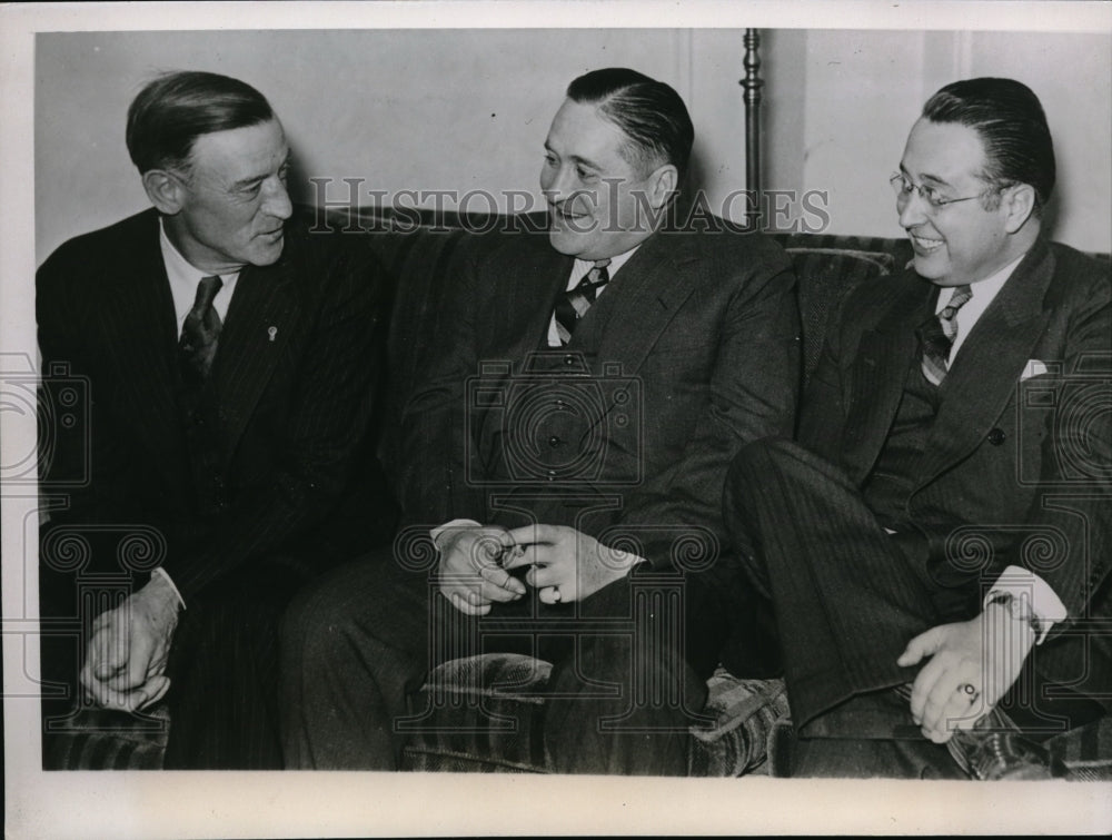 1937 Press Photo Yankee Mgr Joe McCarthy, Wm DeWitt of Browns, S Street - Historic Images