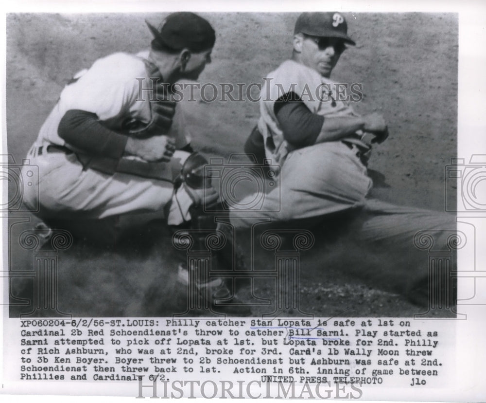 1956 Press Photo Philly catcher Stan Lopata safe at st vs Cardinal Bill Sarni - Historic Images