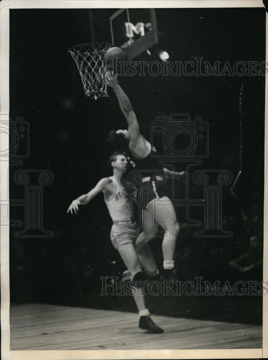 1938 Press Photo NYC Bob Voights of NW vs Bill McKeever of St Johns - nes15693 - Historic Images