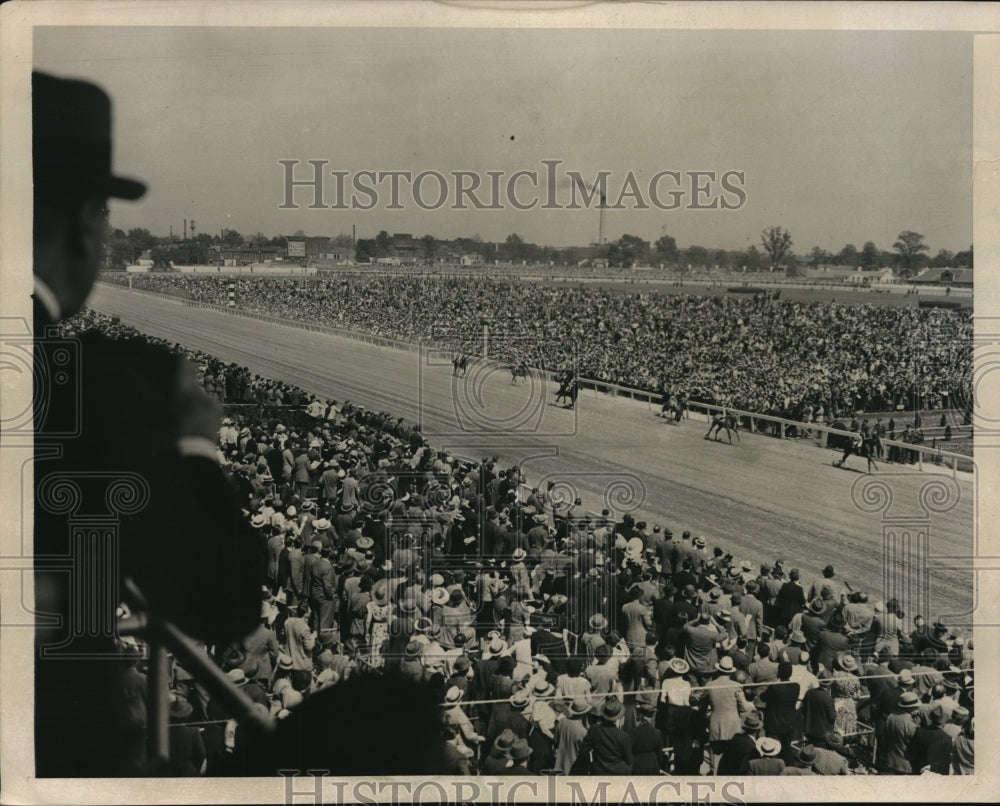 1939 Press Photo Robert L wins Lincoln Fields Race at Churchill Downs - Historic Images