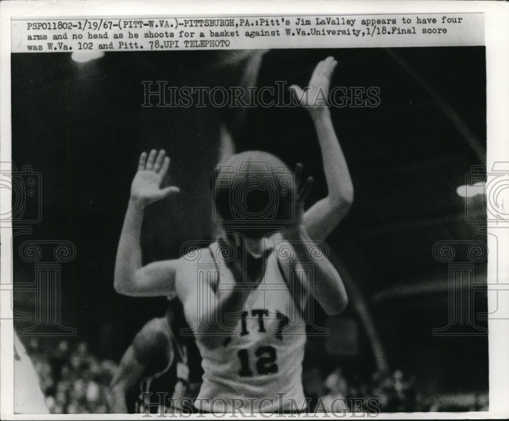 1967 Press Photo Pittsburgh, Pa Jim LaValley vs W Va Univ - nes16747 - Historic Images