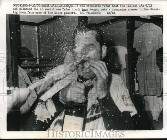 1970 Press Photo Twins coach Vern Morgan in AL West victory - nes16844 - Historic Images