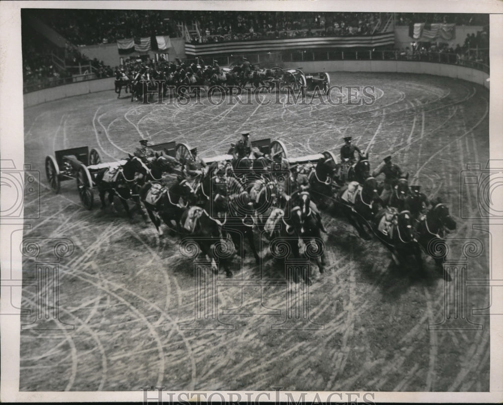 1937 Press Photo Chariot races at National Horse Show in NYC - nes16902 - Historic Images