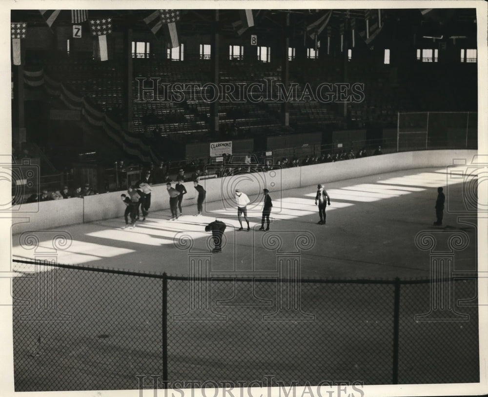 1933 Press Photo Six day skating race at Syracuse NY - Historic Images