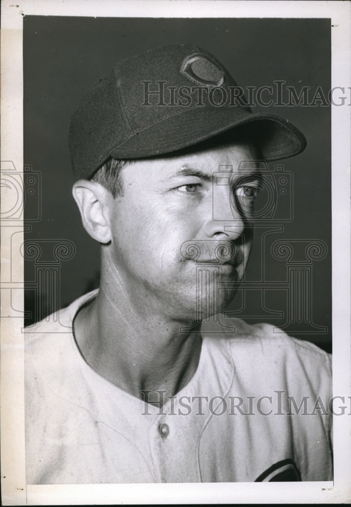 1945 Press Photo Stanley Hack Chicago Cubs 2nd baseman - nes17472 - Historic Images