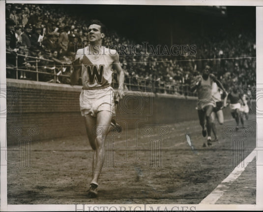 1938 Press Photo Penn Relays Cictor wins 1 mile relay title - nes17848 - Historic Images