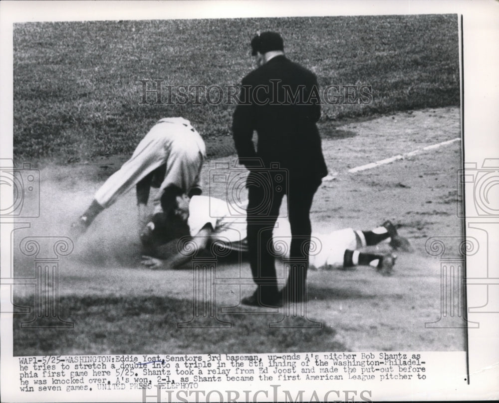 1962 Press Photo Eddie Yost of Senators vs A's Bob Shantz - nes18247 - Historic Images