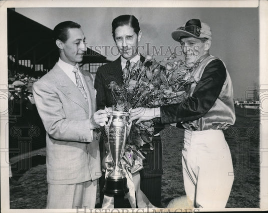 1948 Press Photo Chicago jockey Eddie Arcaro & J Boucher PJ Bailey - nes18398 - Historic Images