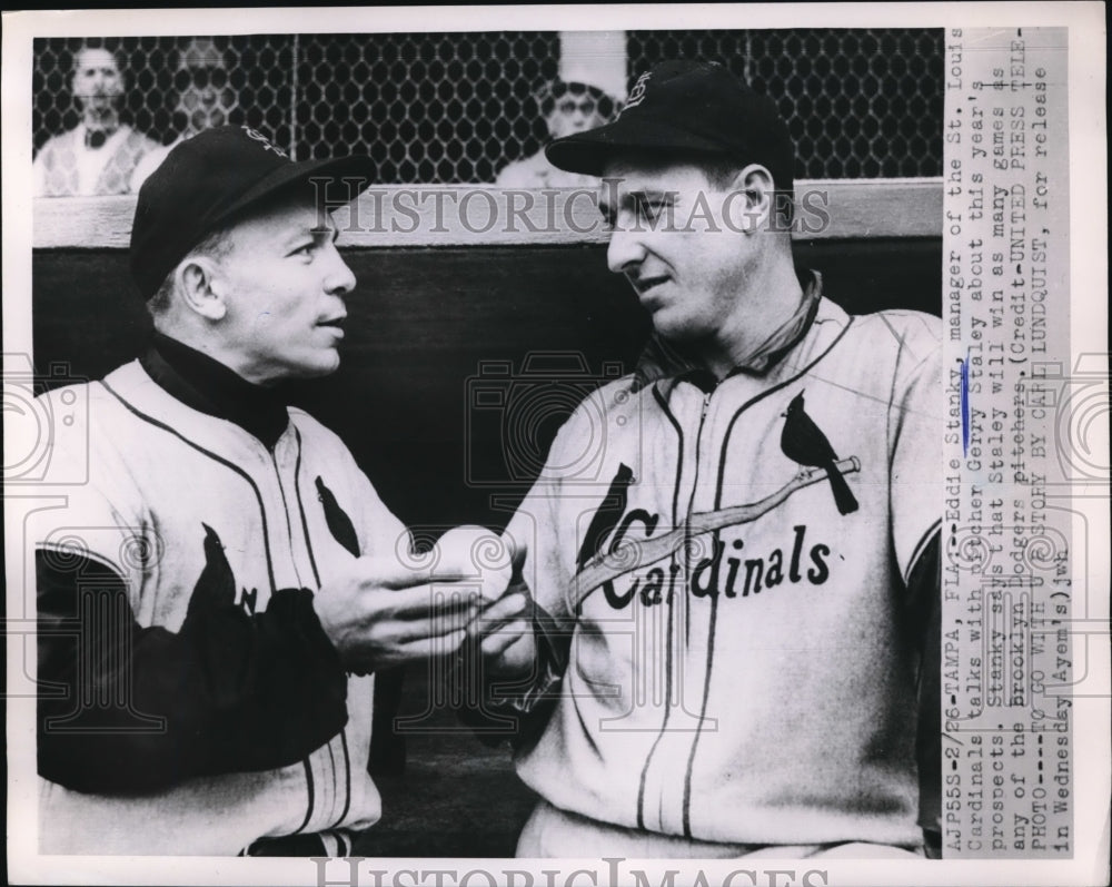 1952 Press Photo Tampa Fla Eddie Stanky mgr of Cardinals ,pitcher Gerry Staley - Historic Images