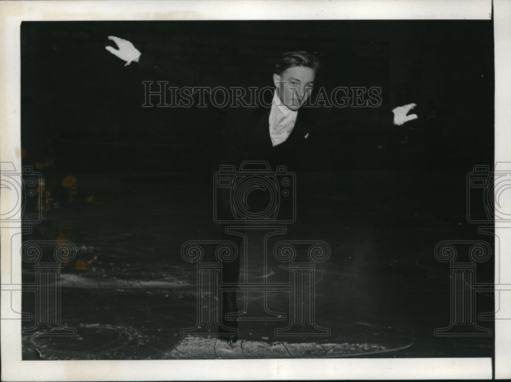 1938 Press Photo Philadelphia Pa Robin H Lee in Sr Mens Figure Skating - Historic Images
