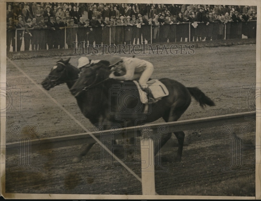 1939 Press Photo Great Union beats Sceneshifter at Jamaica track in NY - Historic Images