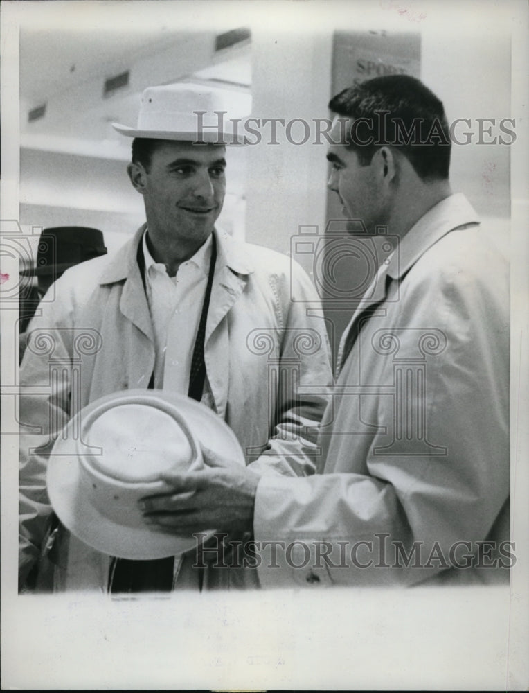 1961 Press Photo Yankee catcher John Blanchard &amp; Truman Tex Clevenger - Historic Images