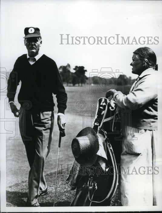 1961 Press Photo Flory Van Donck, Belgian golfer & caddy - nes19102 - Historic Images