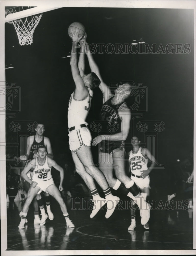 1950 Press Photo NW U Brad Snyder, John Miller vs Western&#39;s Ron Emerick - Historic Images