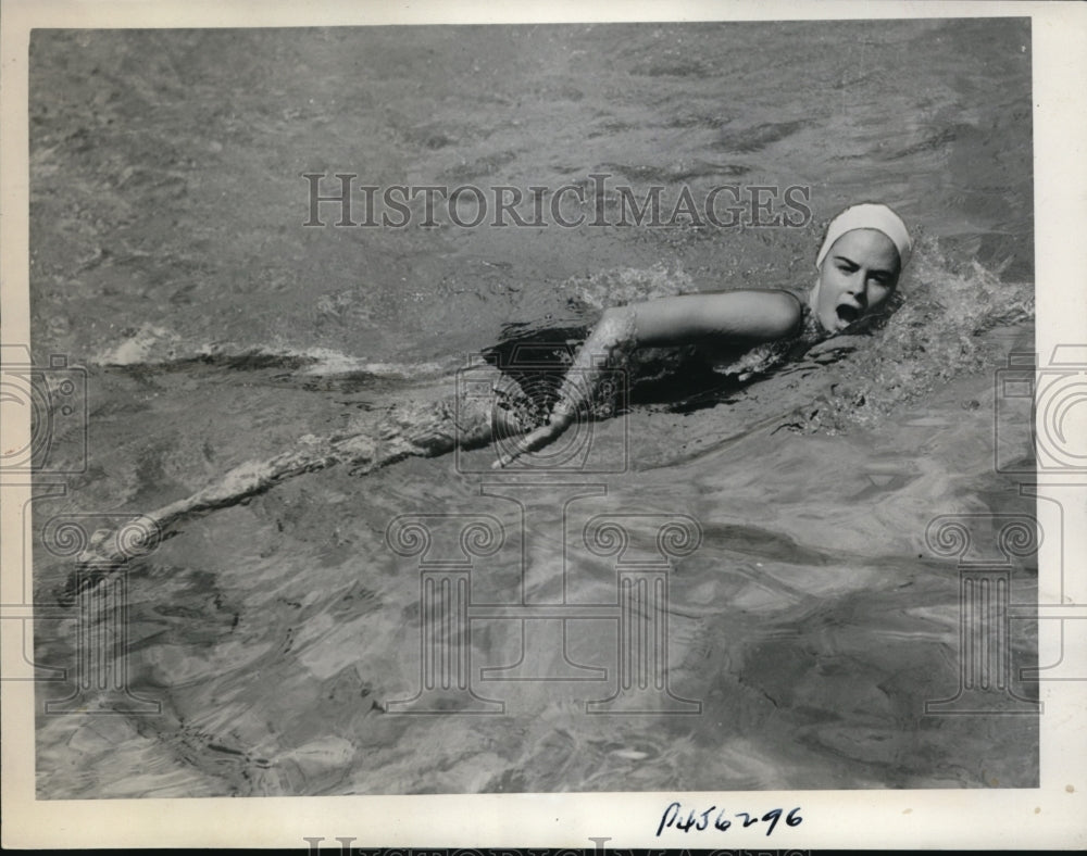 1938 Press Photo Dorothy Evans beats 220 Yard Freestyle record - nes19730 - Historic Images
