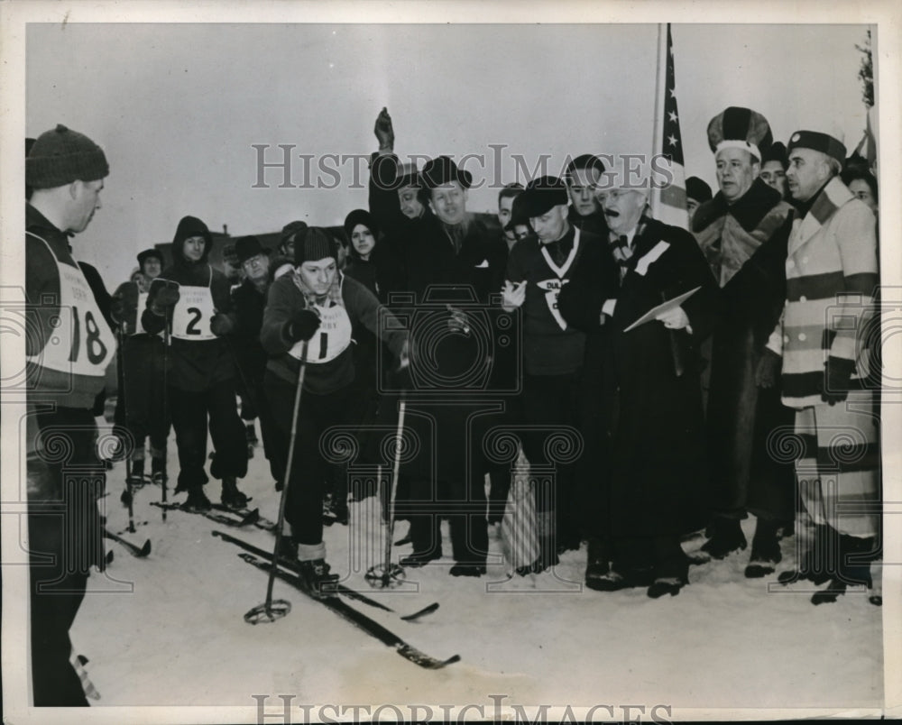 1938 Press Photo Billy Anderson at start of Arrowhead Ski Derby, St. Paul MN - Historic Images