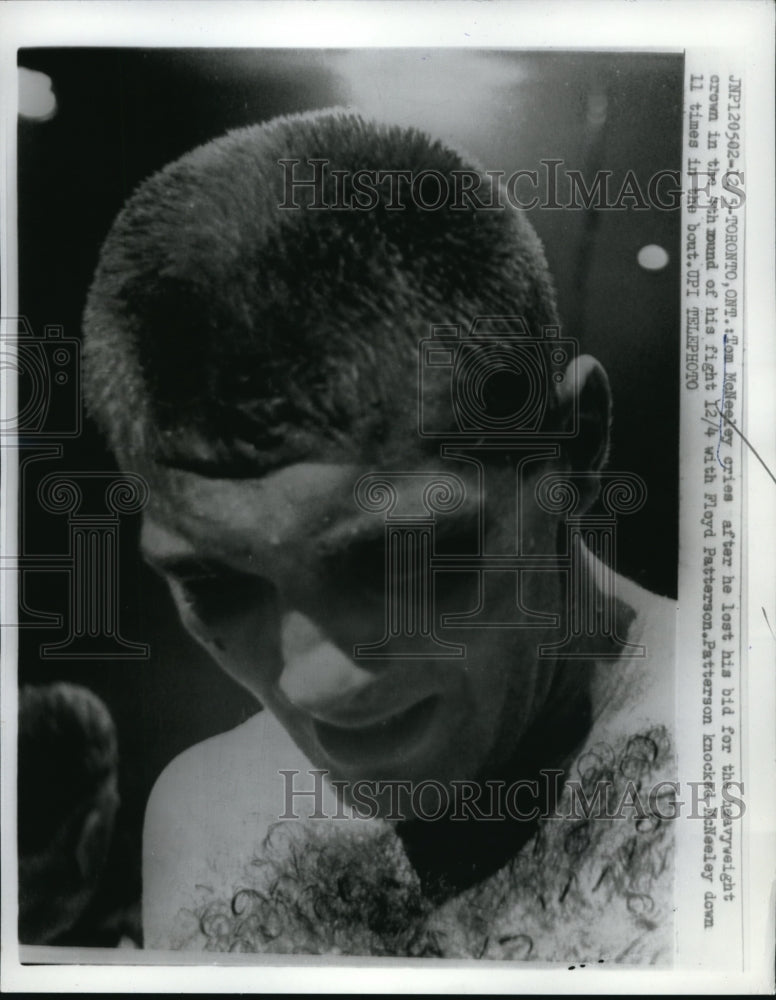 1962 Press Photo Tom McNeeley cries after loosing title bout vs Floyd Patterson - Historic Images