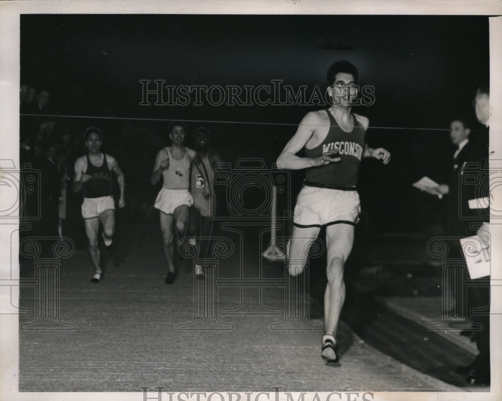 1940 Press Photo New York Chick Fenske crossing finish line to beat Glenn - Historic Images